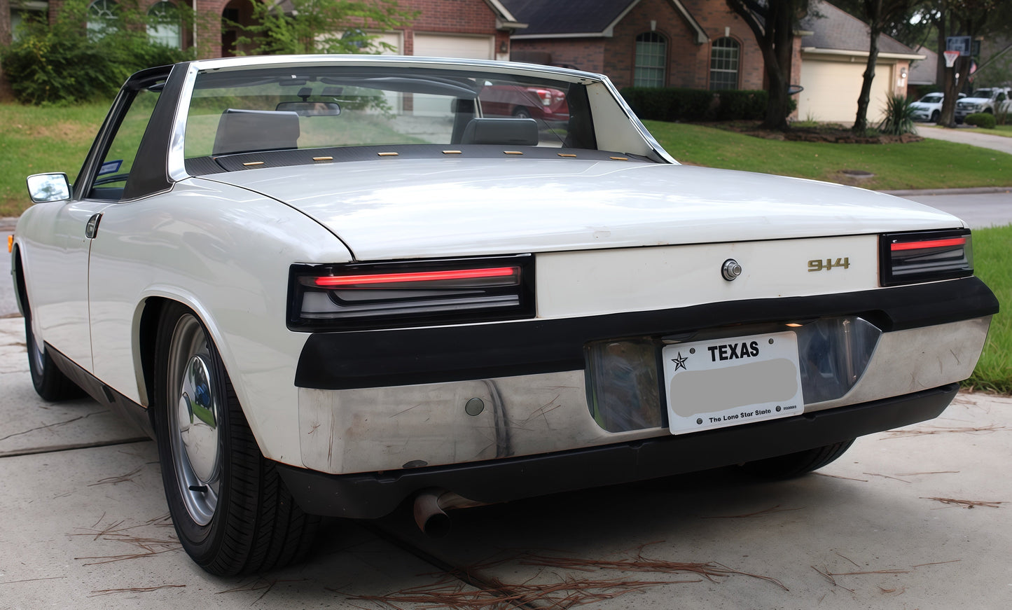 Custom-Modern Tail Lights for Porsche 914