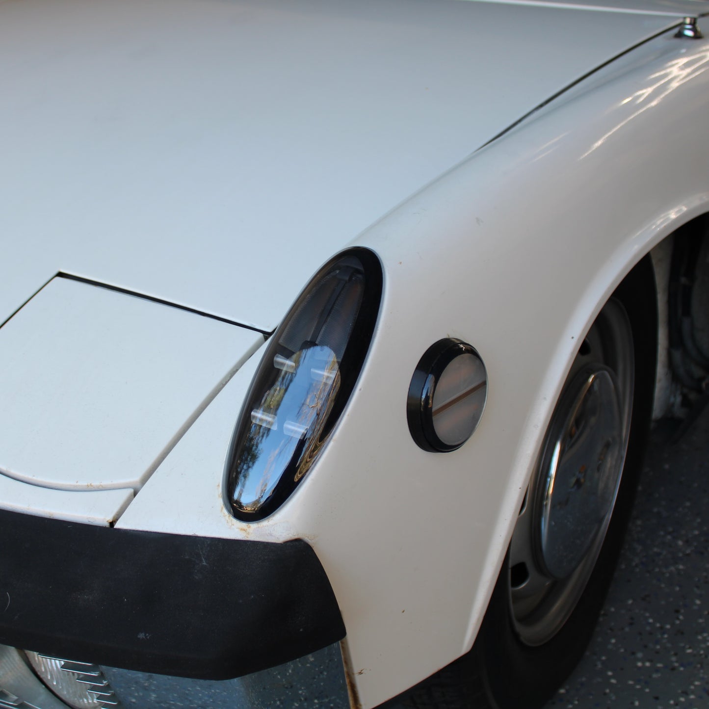 Custom-Modern Front Side Markers for Porsche 914