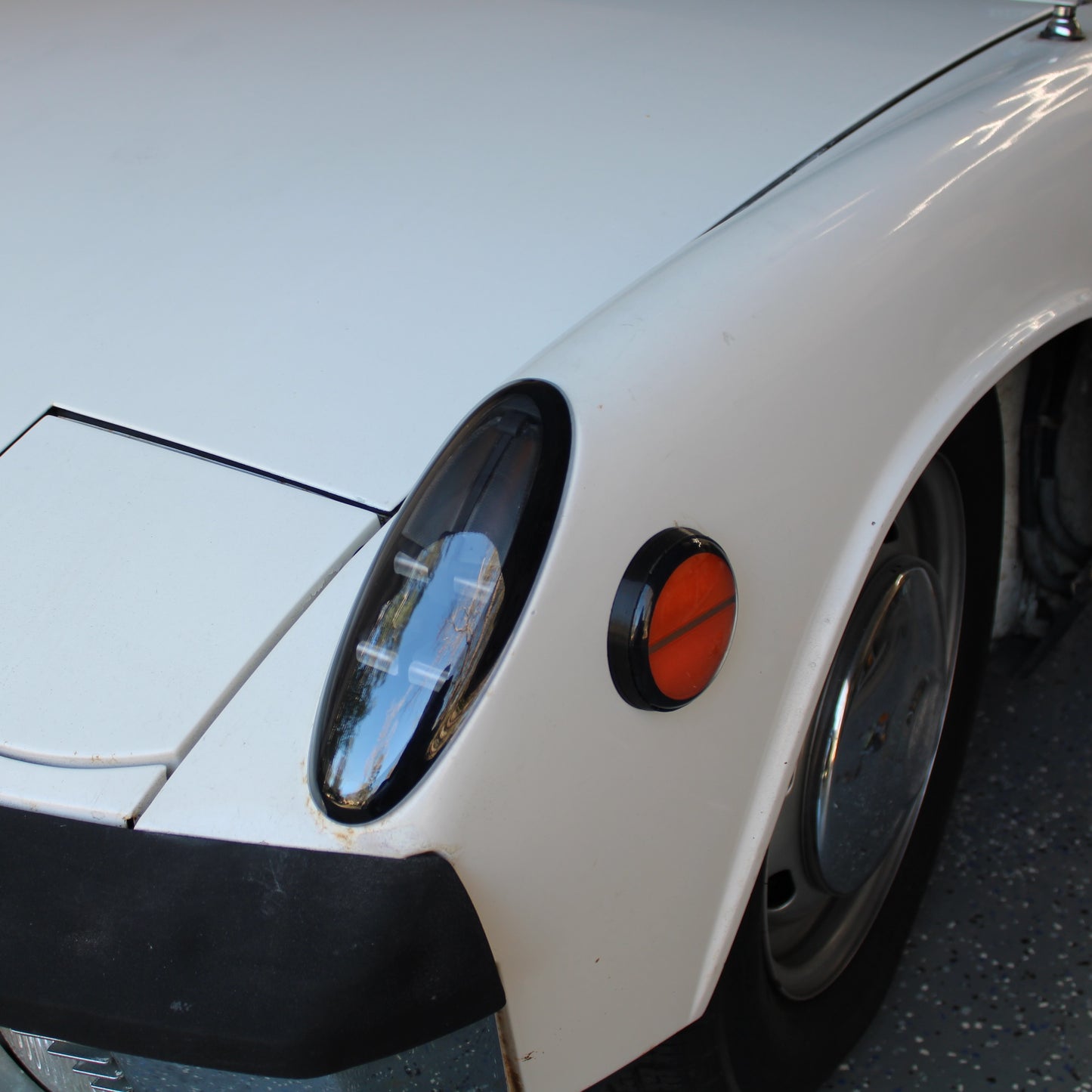 Custom-Modern Front Side Markers for Porsche 914