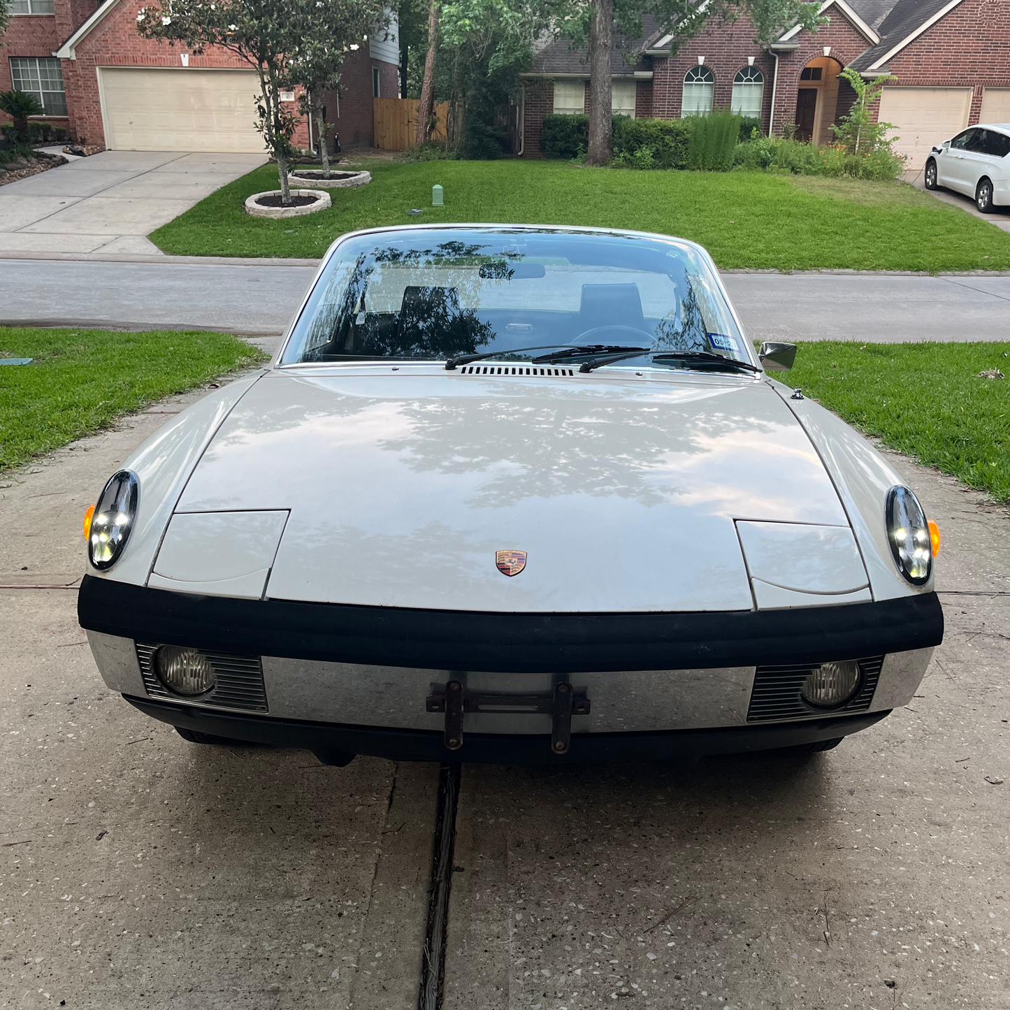 Custom-Modern Signal/Headlight Combo for Porsche 914