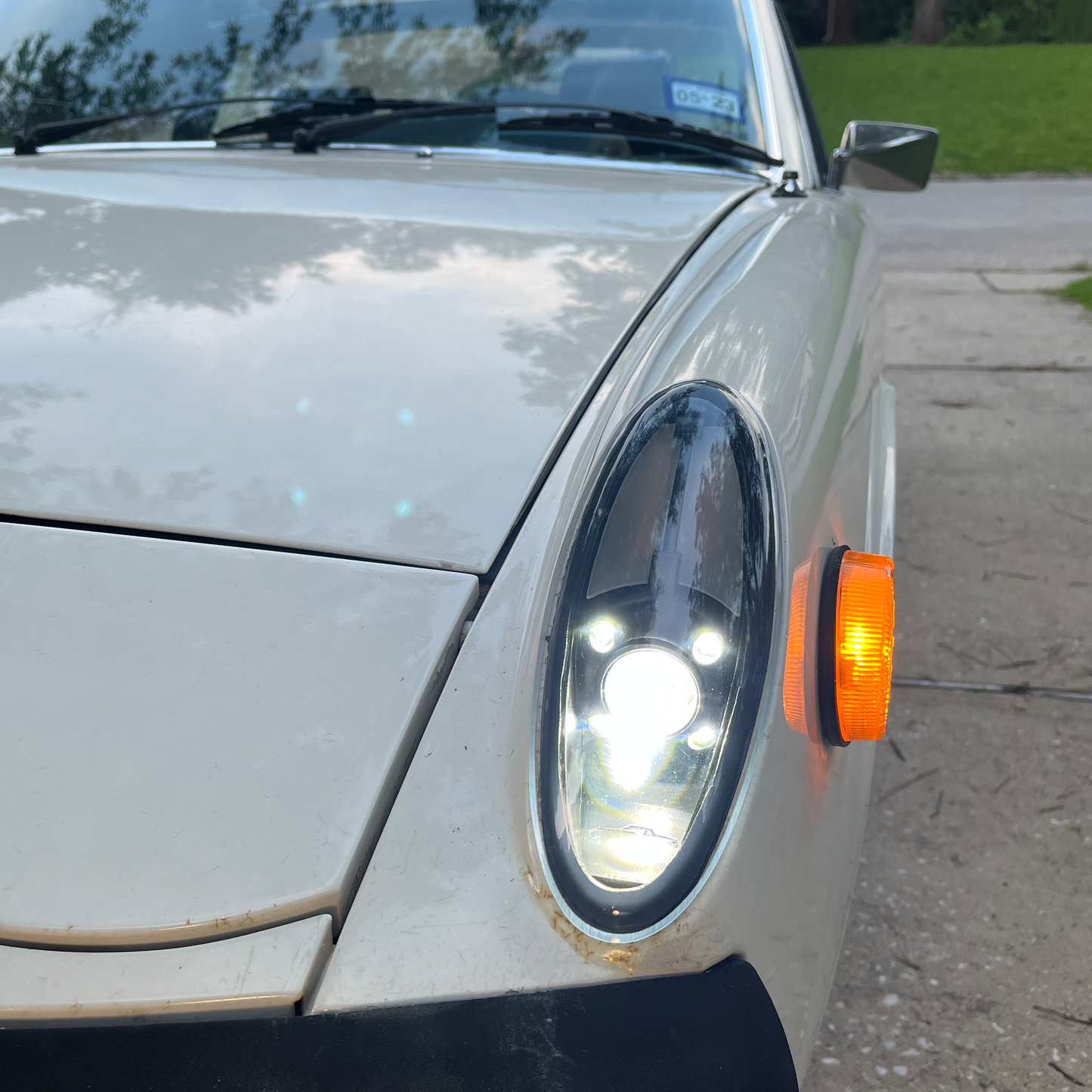 Custom-Modern Signal/Headlight Combo for Porsche 914