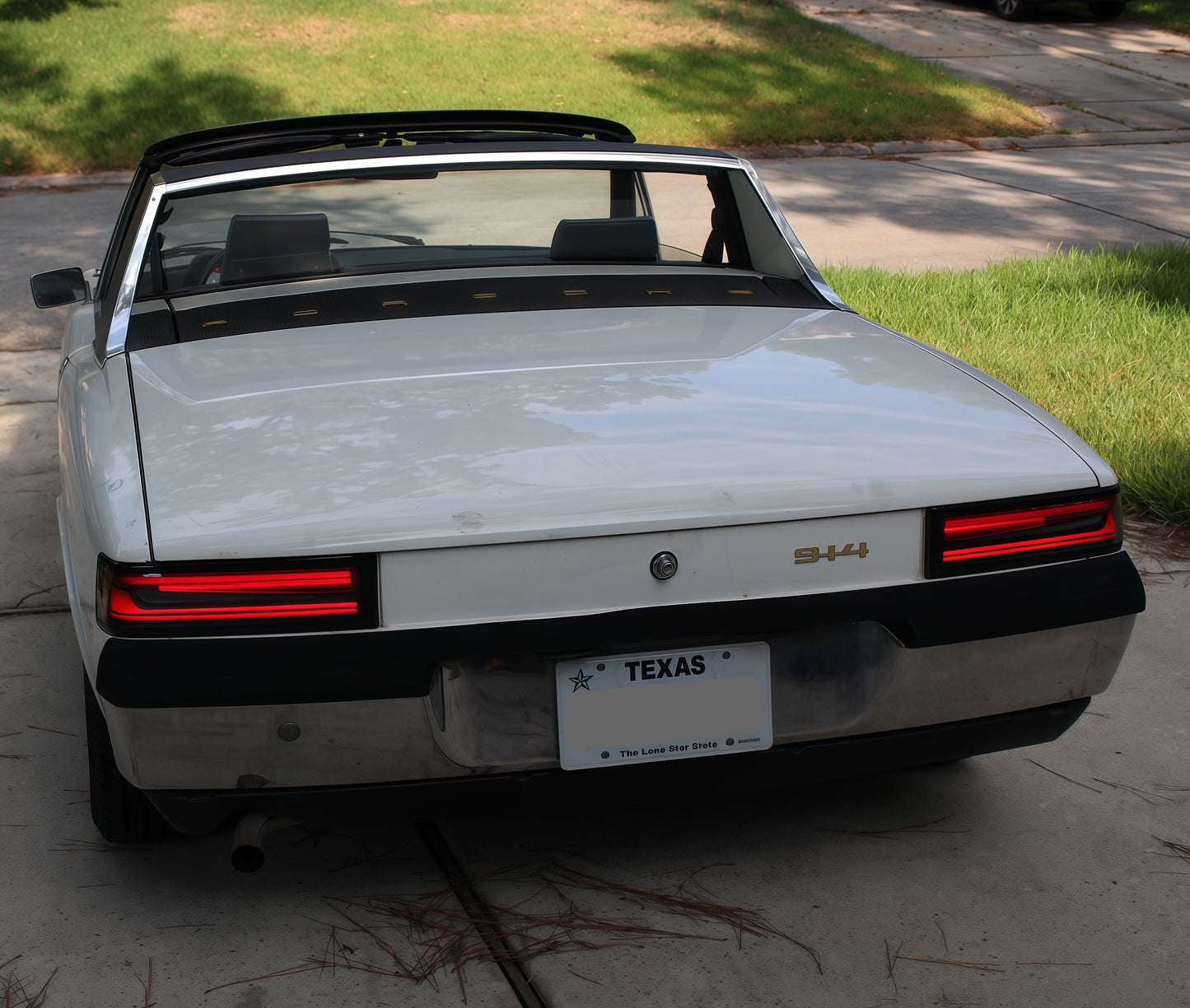 Custom-Modern Tail Lights for Porsche 914